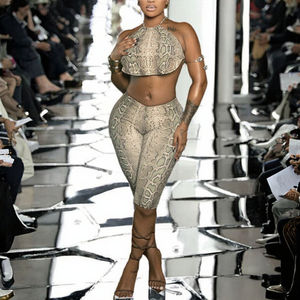 Nuevo Conjunto de 2 Piezas con Estampado de Serpiente para Mujer, Top Halter y Shorts Ajustados de Encaje, Atuendo de Club, ODM - Product Image 3