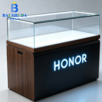Vitrine de magasin de téléphonie mobile moderne en bois grainé avec dessus en verre trempé et éclairage