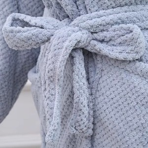 Serviette de Bain Personnalisée Haut de Gamme en Microfibre Tricotée Unie, Douce, Luxueuse, de Haute Qualité, Séchage Rapide, Écologique pour la Maison - Meilleures Ventes - Product Image 4