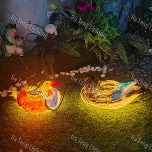 Esculturas de Pato con Luces de Fibra de Vidrio para Parques, Resorts, Centros Comerciales y Proyectos de Exhibición de Atracciones en Jardines Familiares - Product Image 4