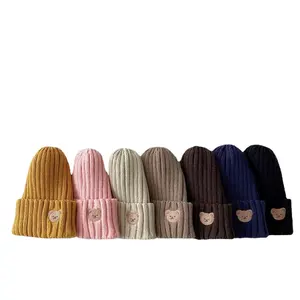 Chapeau tricoté couleur bonbon pour bébé fille et garçon, avec tête d'ours brodée, bonnet tricoté pour enfant, printemps, automne et hiver