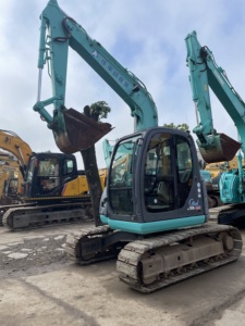 รถขุดมือสอง KOBELCO SK70SR ขนาดเล็ก 7 ตัน พร้อมส่งทั่วโลก ใช้งานน้อย กำลังสูง มีสินค้าในสต็อก - Product Image 2