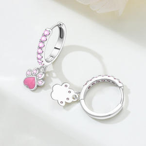Nuevos Pendientes de Latón y Cobre Blanco con Estampado de Pata de Gato Rosa de la Serie Animal para Mujer - Regalo de Aniversario - Product Image 3