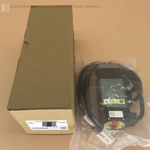 1 Pieza Nueva en Caja, Motor Azm46mc, Envío por DHL, Nuevo Original, Disponible en Stock, Automatización Industrial, PLC Dedicado para Programación - Product Image 1