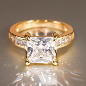 Anello T0901 in Oro Rosa con Diamante Taglio Asscher, Diamante Naturale, Gioiello Classico da Donna per Fidanzamento - Product Image 3