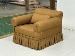 Fauteuil d'appoint vintage français, fauteuil moderne en tissu avec base à jupe plissée, chaise de salon de luxe en velours pour salon et chambre à coucher - Product Image 6