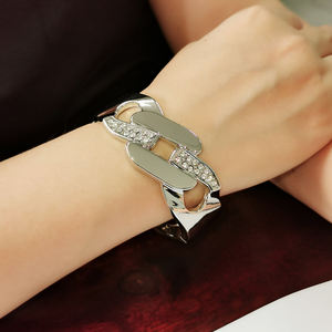 High Quality Luxury Geometric Alloy <strong>Torque</strong> Bracelet Korean Rhinestone Shiny Chunky Smooth <strong>Bangle</strong> for Women Casual Jewelry - Product Image 3