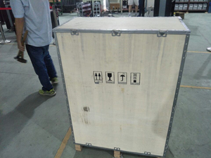 Alimentation sans interruption (ASI) triphasée haute fréquence 380/400/415 VAC avec batterie intégrée 7 Ah pour centre de données - Product Image 2