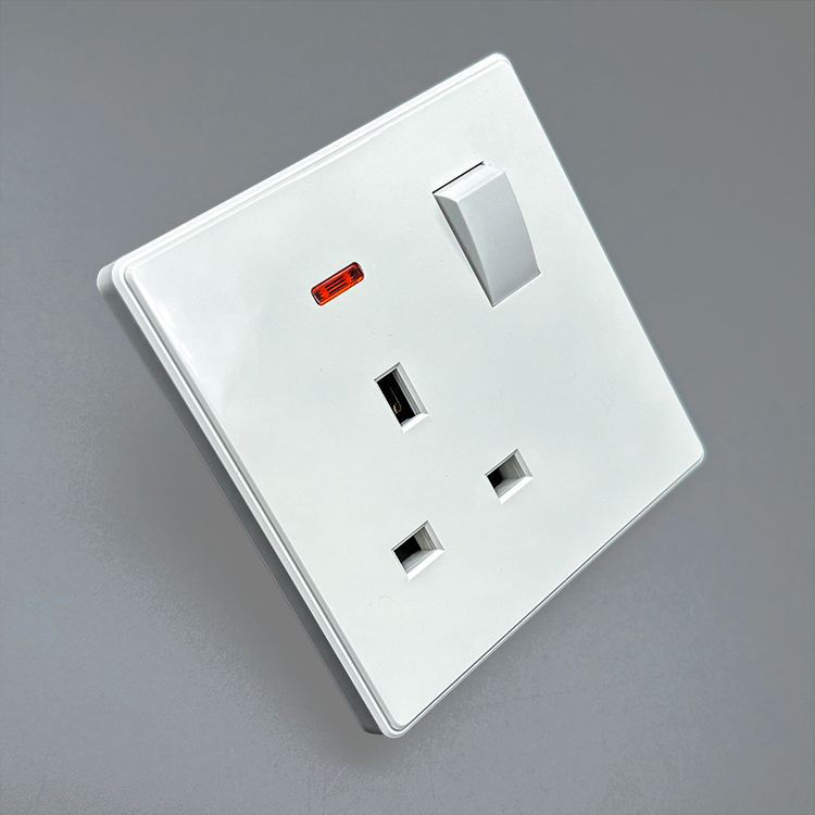 VNX White UK 13A Light Button Switch Fast Charging Power Wall Switch Socket 220V Electrical Outlet Wall Switch