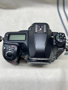 Appareil photo numérique professionnel d'occasion plein format 25MP 4K 30fps avec connectivité sans fil intégrée D780 - Product Image 4