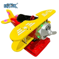 Forain kiddie ride sur la voiture avec la roue en acier led balançoire voiture machine prix de gros