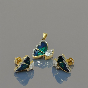 Elegantes Pendientes de Oro de 22K con Diseño de Mariposa y Juego de Colgante a Juego, Joyería Elegante con Piedras Azules y Verdes para Mujer - Product Image 3