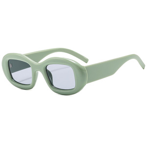 The New Beautiful Girls Outdoor Trend Street Shot With a Variety of Color Uv Protection <b>Sunglasses</b> - Product Image 3
