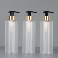 Bouteille en Plastique Givré Transparent de 300ml 500ml pour Shampoing, Gel Douche, Après-Shampoing, avec Pompe Distributrice en Aluminium
