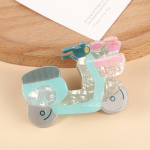 Kinling OEM diseño dibujos animados burro abeja Mariquita en resina material acrílico transparente creativo pinzas para el pelo de tiburón para niños - Product Image 3