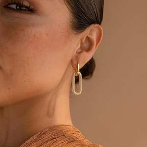 Dainty Trendy Gold Paperclip Square Dangle Hoops Boucles d'oreilles Léger Minimaliste Esthétique Or Bijoux pour Femme - Product Image 2