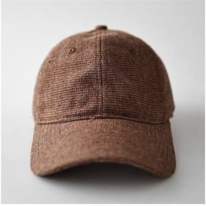 Casquettes de sport non structurées en tissu éponge chaud à 6 panneaux - Unisexe 100% polyester Fermeture à boucle métallique pour les activités de plein air par temps froid - Product Image 1