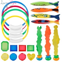 Heiß begehrte Tauchspielzeuge für den Pool: sinkende Schwimmspielzeuge, Tauchringe, Torpedos, Hai-Spielzeuge.