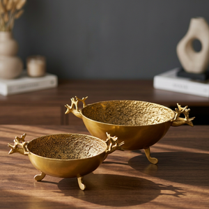 Bol décoratif de luxe en métal doré avec poignées en forme de bois de cerf pour centre de table et décoration intérieure - Product Image 2