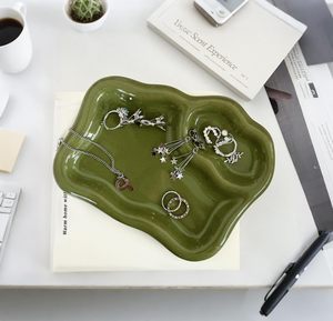 Plateau à bijoux en céramique verte, grand format, pour organiser les bibelots, les bagues, les montres, les clés, la décoration de la table de maquillage - Product Image 2