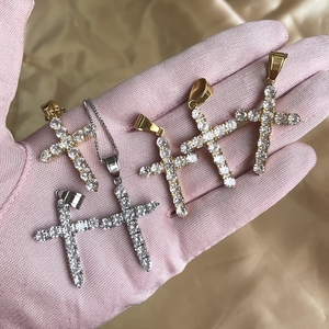 Gioielli di moda Hip Hop <span class=keywords><strong>oro</strong></span> pieno di <span class=keywords><strong>collana</strong></span> <span class=keywords><strong>croce</strong></span> <span class=keywords><strong>con</strong></span> diamanti <span class=keywords><strong>collana</strong></span> <span class=keywords><strong>con</strong></span> <span class=keywords><strong>croce</strong></span> in <span class=keywords><strong>oro</strong></span> <span class=keywords><strong>collana</strong></span> <span class=keywords><strong>croce</strong></span> in <span class=keywords><strong>oro</strong></span> <span class=keywords><strong>collana</strong></span> portafortuna da donna - Product Image 4