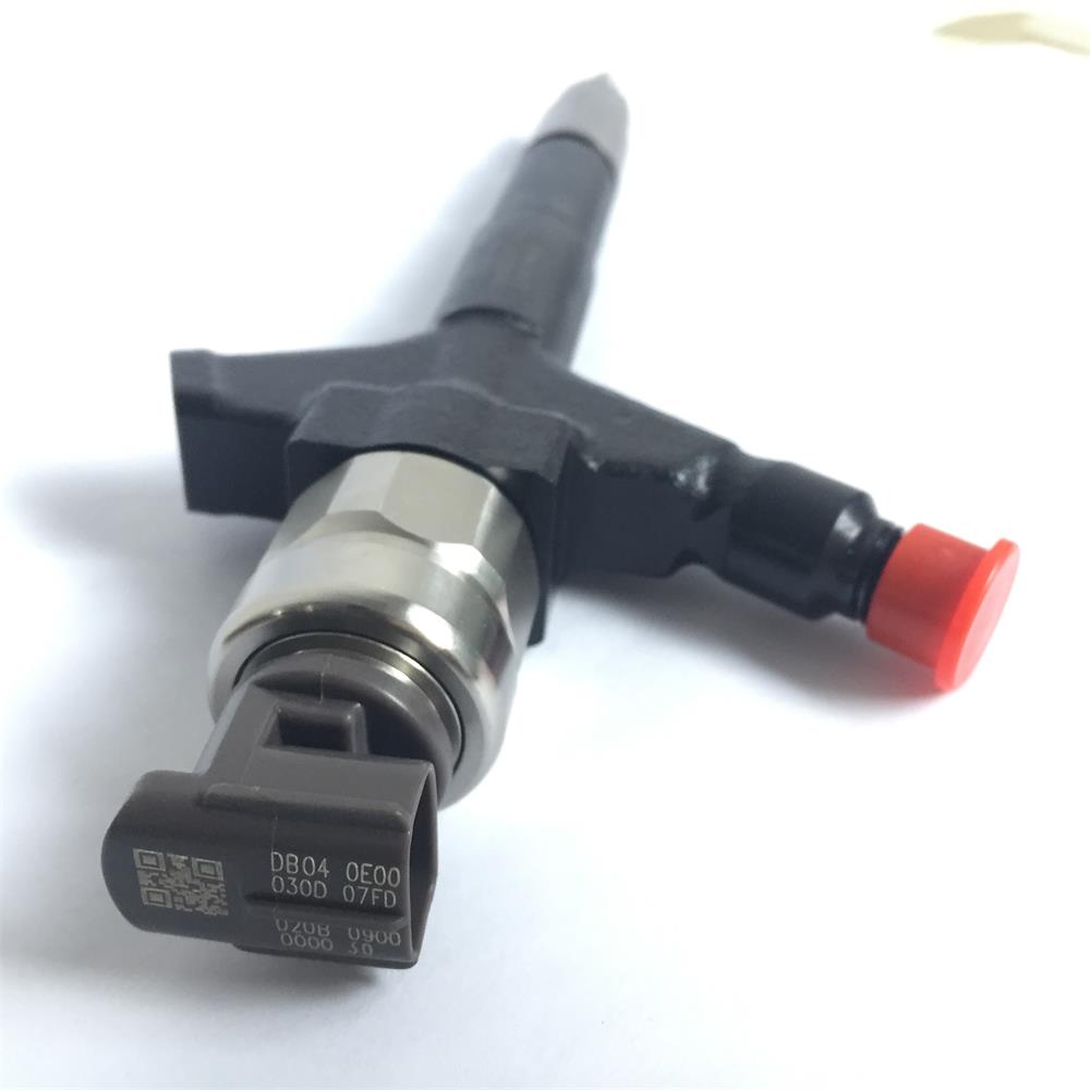 Diesel Engine Fuel Pump Injector Assemblies 16600-5X30A Common Rail Injector Nozzle 295050-1050