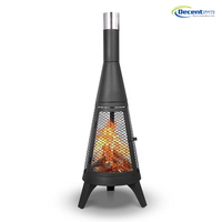 Moderne konische Feuerstelle im Chiminea-Stil aus robustem Eisen mit Gitterabdeckung und Kaminbesteck für Terrasse, Garten und Camping