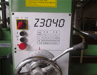 Machine à percer à colonne Z3032 avec table rotative, PLC et roulement, perçage max. 40 mm, 220V/380V