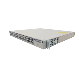 Commutateur PoE+ 48 ports <span class=keywords><strong>Catalyst</strong></span> 9300 Series <span class=keywords><strong>C9300</strong></span>-48P-E -<span class=keywords><strong>C9300</strong></span>-48P-E - Product Image 5