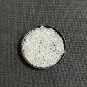 Granulés de LLDPE 7042 – Matière première plastique pour le moulage par injection-soufflage de films, sacs, tuyaux et bouteilles - Product Image 2