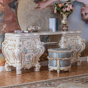 Lit King Size de Luxe Royal en Bois Tufté, Peint 3D Motif Rose, Style Classique Turc, en Soie Bleu Glacé, pour Villa et Palais - Product Image 3