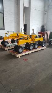 Machines de transport de pelouse Petites machines de transport de <span class=keywords><strong>gazon</strong></span> artificiel Machine de levage et de pose de rouleaux d'herbe artificielle - Product Image 2