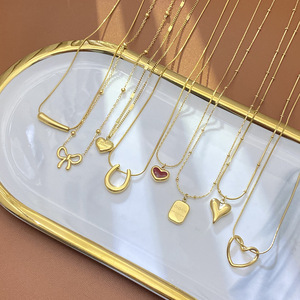 Collana da Donna con Ciondolo a Cuore, Stile Europeo e Americano, Lusso Discreto, in Acciaio Inossidabile con Catena a <span class=keywords><strong>Serpente</strong></span> e Diamanti - Product Image 1