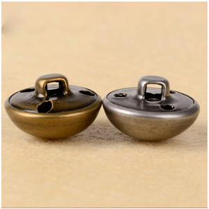 <span class=keywords><strong>Bottoni</strong></span> Dorati Lucidi per <span class=keywords><strong>Blazer</strong></span> con Logo Personalizzato, <span class=keywords><strong>Bottoni</strong></span> in Metallo di Design per Uniformi Eleganti - Product Image 3