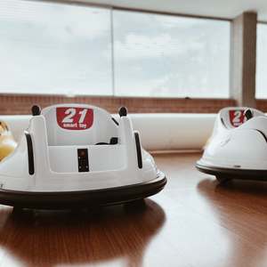 Autoscontro Elettrico per Bambini per <span class=keywords><strong>Giochi</strong></span> di Carnevale e Asilo Nido, Veicolo Cavalcabile con Pista e Arena - Product Image 3