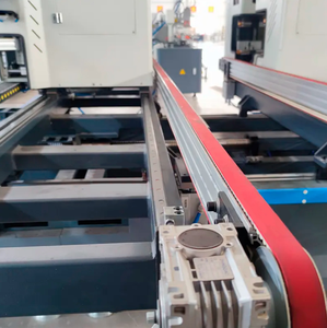 Ligne de production automatique de soudage et de nettoyage haute efficacité pour portes et fenêtres en plastique, pour la fabrication de fenêtres et de portes en PVC/UPVC - Product Image 5