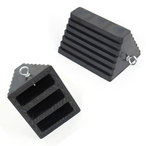 Calzos de Goma Premium para Ruedas de RV, Camiones y Remolques, con Asa de Ojo, Antideslizantes y de Seguridad, Venta al por Mayor - Product Image 3