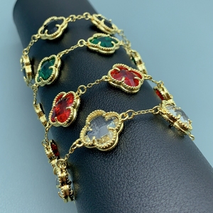 <span class=keywords><strong>Bracelet</strong></span> en cristal zircon <span class=keywords><strong>personnalisé</strong></span> en gros, trèfle à quatre feuilles, pour femmes, bijoux cadeau - Product Image 3