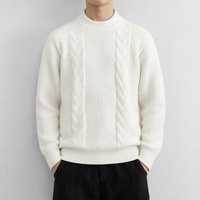Pull en maille épais à col ras du cou pour homme, modèle 2026, avec texture chevron et coupe ample, idéal pour le port quotidien en superposition en hiver (ODM/OEM)