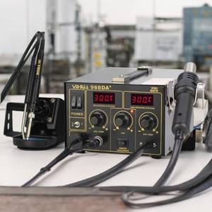 YIHUA 968DA + producto electrónico de aire caliente soldadura <span class=keywords><strong>estaño</strong></span> pluma soldadura lechón soldadura eléctrica <span class=keywords><strong>estaño</strong></span> succión desoldador <span class=keywords><strong>para</strong></span> teléfonos móviles - Product Image 1