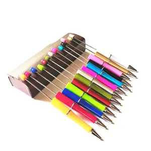 रचनात्मक व्यक्तिगत बॉलपॉइंट डिय पेन निर्माता बॉल पॉइंट पेन गुलाबी ग्लिटर बेडेड प्लास्टिक बेडिंग पेन