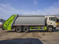 Camion de collecte de déchets Howo 4x2 Chine, neuf, 3-25 m³ avec compacteur et chargeur arrière