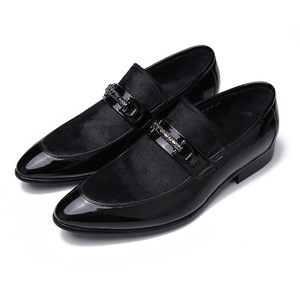 Chaussures en cuir formelles pour hommes, modèle neuf de haute qualité, populaires pour les tenues de travail, les mariages et la marche en plein air. - Product Image 6