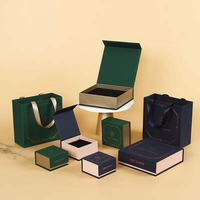 Boîte cadeau magnétique rigide en carton gris recyclable avec logo personnalisé et vernissage, emballage haut de gamme pour bijoux et montres