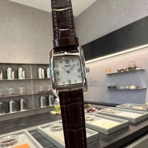 Relojes de Cuarzo Ronda de Lujo con Correa de Cuero y Esfera Clásica Vintage de la Marca H, para Hombre y Mujer, Estilo Ejecutivo, para Parejas - Product Image 4