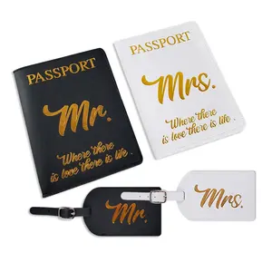 Bling pasaport kapağı ve bagaj etiketi altın damgalama Mr ve Mrs Pu deri siyah ve beyaz çift seyahat belge paketi