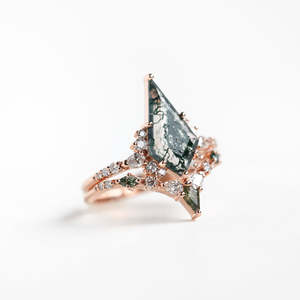 Elegant 925 Sterling Silver Green <strong>Moss</strong> <strong>Agate</strong> Kite Cut Engagement <strong>Ring</strong> - Product Image 2