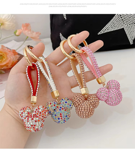 Llavero de alta calidad con cabeza de <span class=keywords><strong>Mickey</strong></span> de strass y diamantes de imitación, con bola de cristal completa, cordón de cuero, bonito colgante para bolso, joyería - Product Image 3