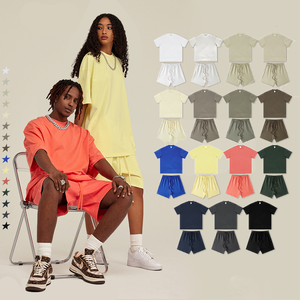 Ensemble T-shirt décontracté et short en maille pour homme, 100 % coton uni, avec design respirant pour l'été - Product Image 1