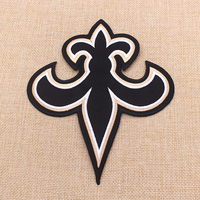 Patch brodé thermocollant personnalisé en point de croix monochrome noir, en toile écologique, taille et couleur personnalisables pour chapeaux